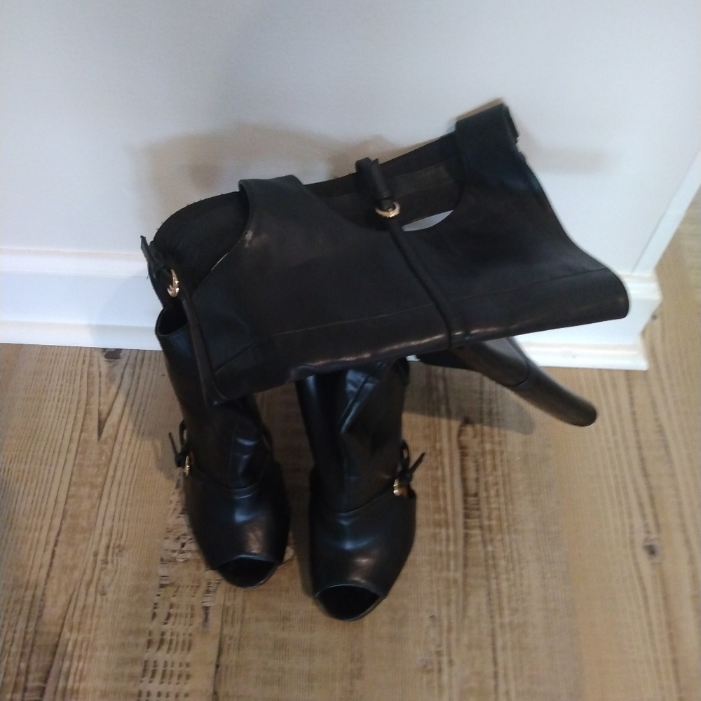 Sandal boots